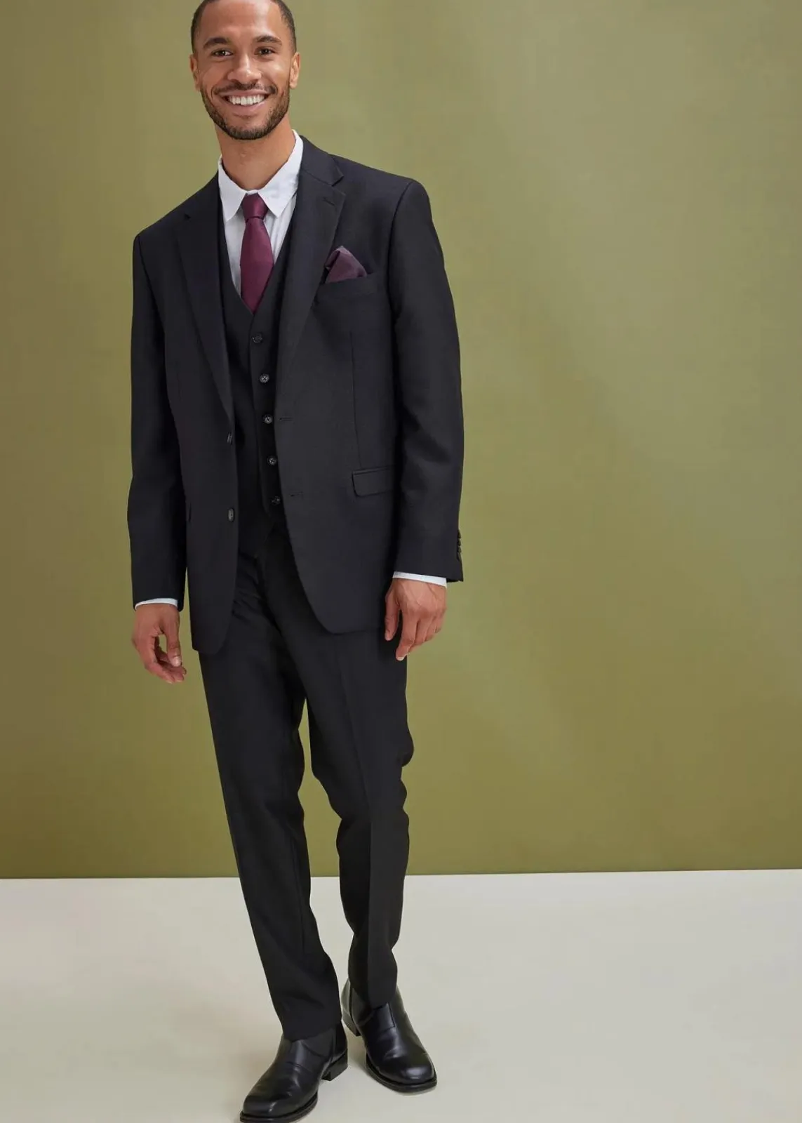 bonprix Große Größen|Anzüge & Sakkos|Anzug mit Weste und Krawatte (4-tlg. Set), Regular Fit schwarz