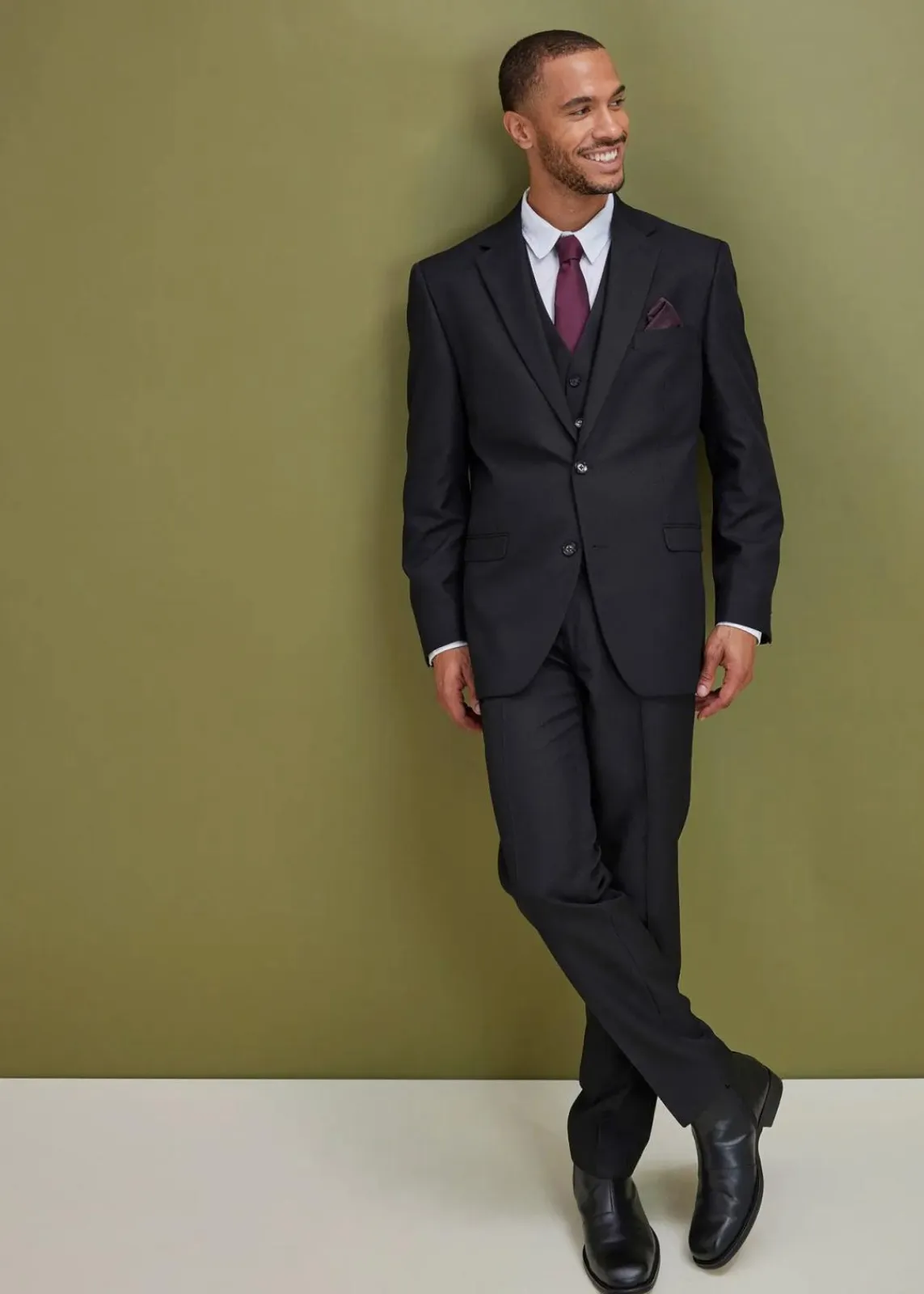 bonprix Große Größen|Anzüge & Sakkos|Anzug mit Weste und Krawatte (4-tlg. Set), Regular Fit schwarz