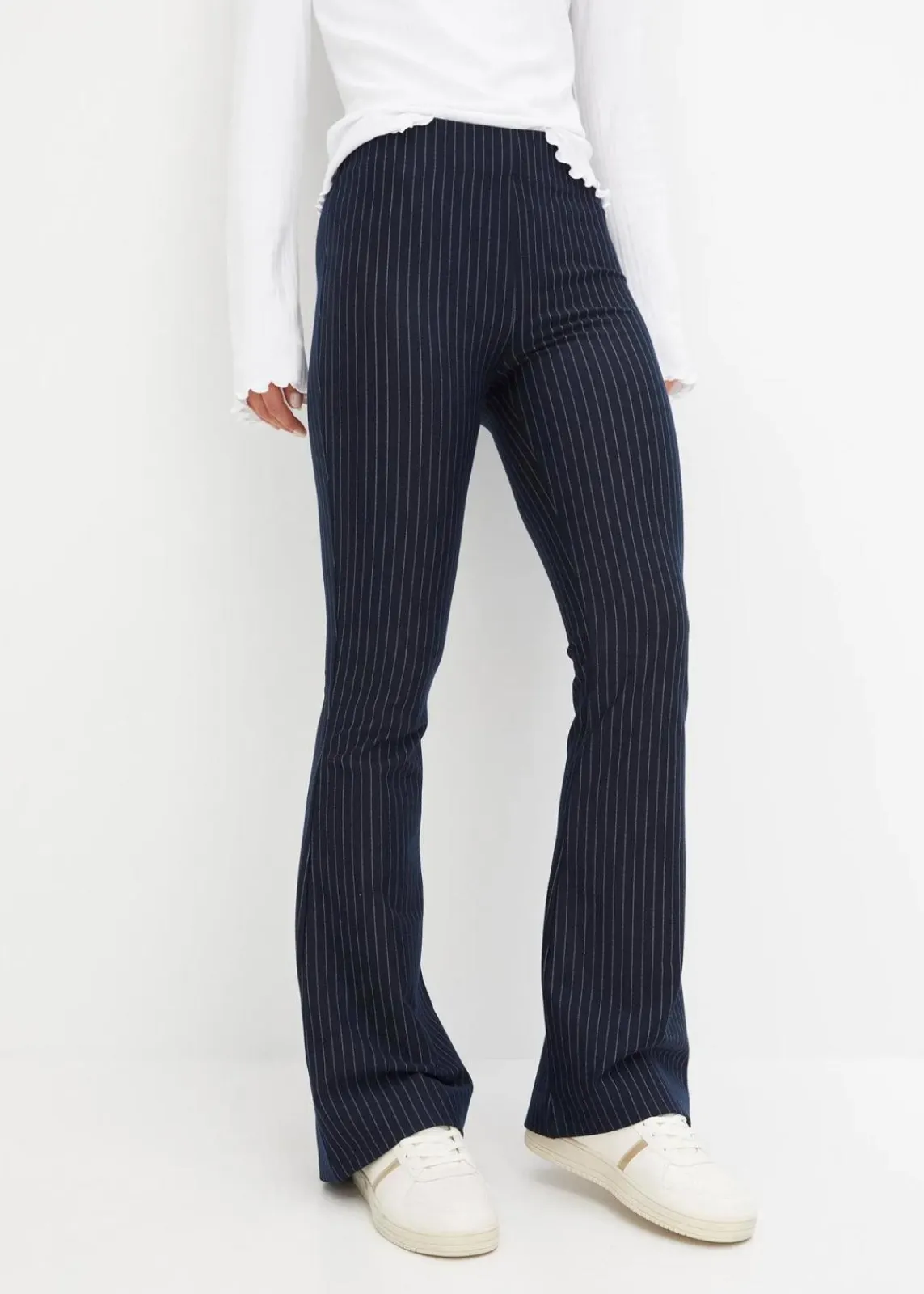 Ausgestellte Schlupfhose mit Nadelstreifen|bonprix Discount