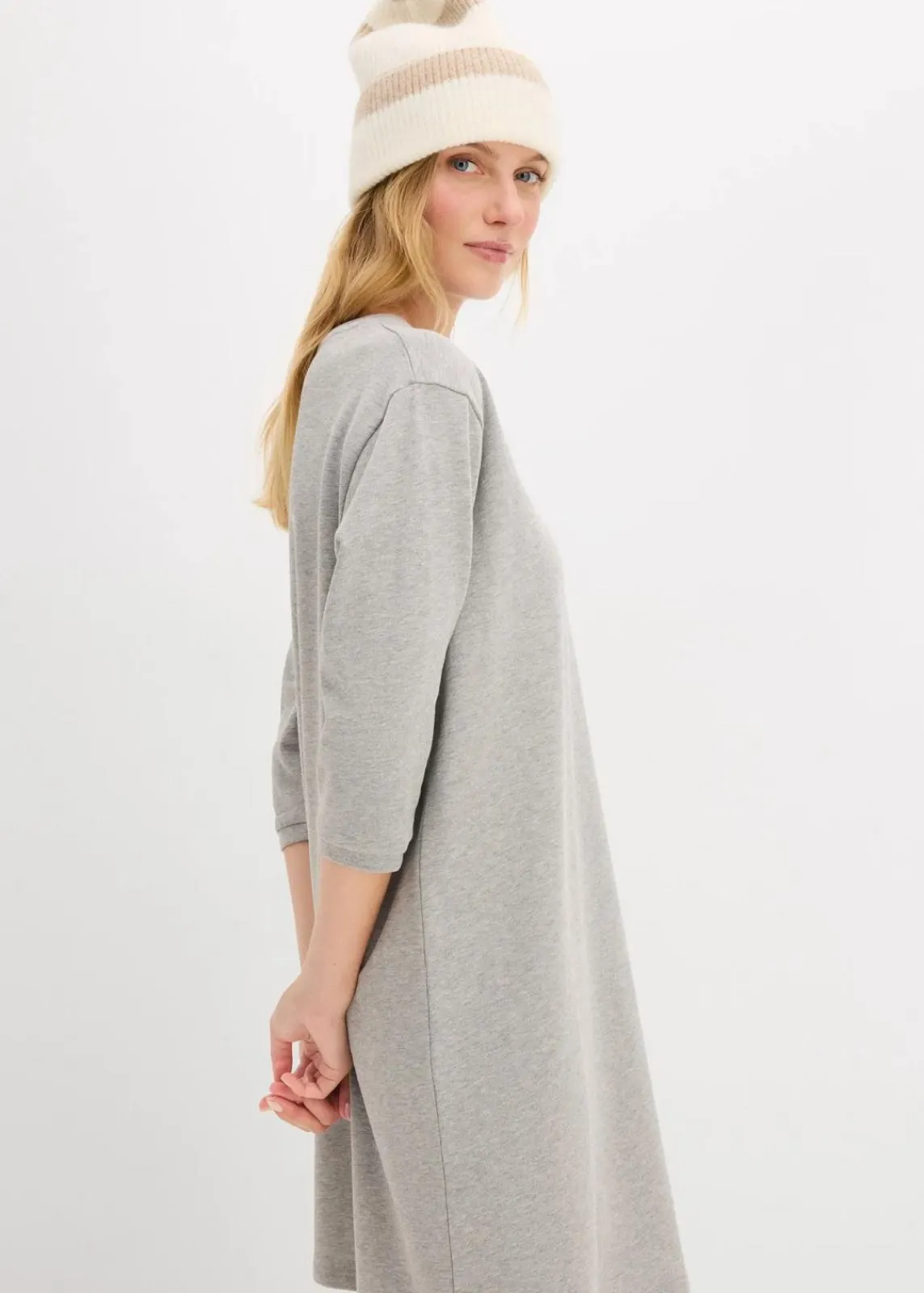 bonprix Kleider|Nachhaltigere Materialien|Ausgestelltes Sweatkleid hellgrau meliert meliert