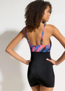 bonprix Nachhaltigere Materialien|Badeanzüge|Badeanzug mit Bein schwarz graphisch bedruckt