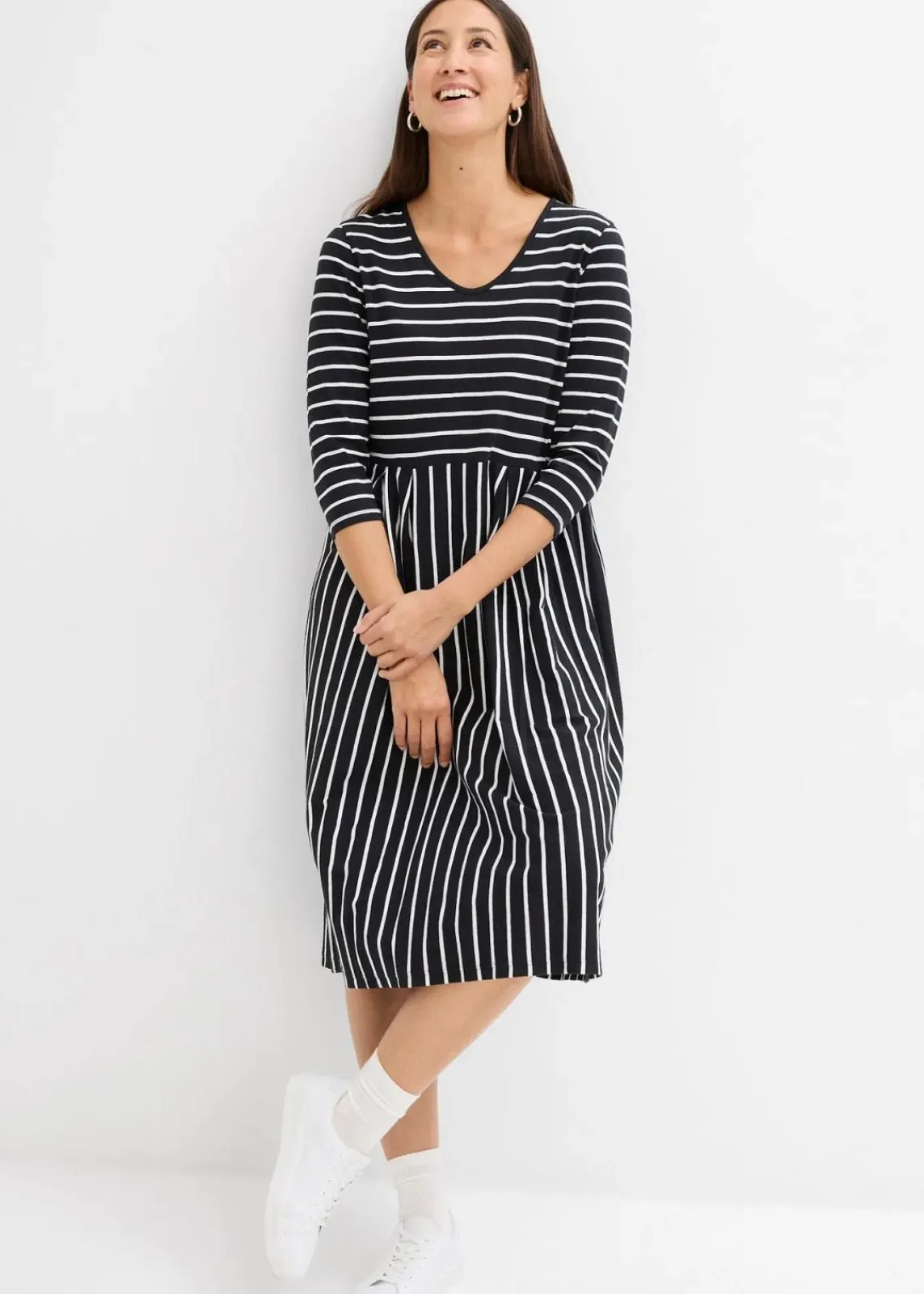 bonprix Bekleidung·Pullover & Strickjacken|Kleider|Baumwoll-Jerseykleid, Midilänge schwarz/wollweiß gestreift