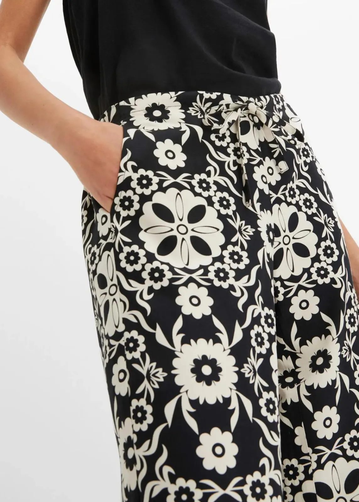 bedruckte Schlupfhose|bonprix Clearance