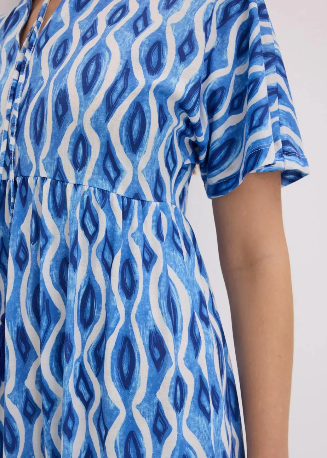 bonprix Bekleidung·Pullover & Strickjacken|Kleider|bedrucktes Tunika-Kleid blau bedruckt