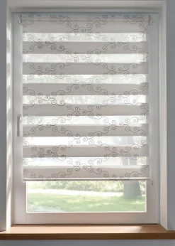 Besticktes Doppelrollo mit grafischem Muster|bonprix Best