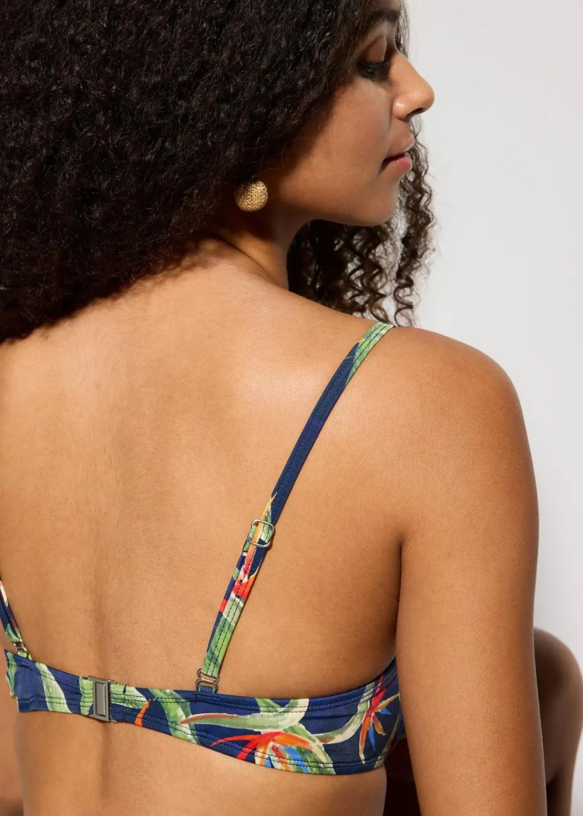 bonprix Große Cups D-F|Nachhaltigere Materialien|Bügel Bikini Oberteil dunkelblau floral