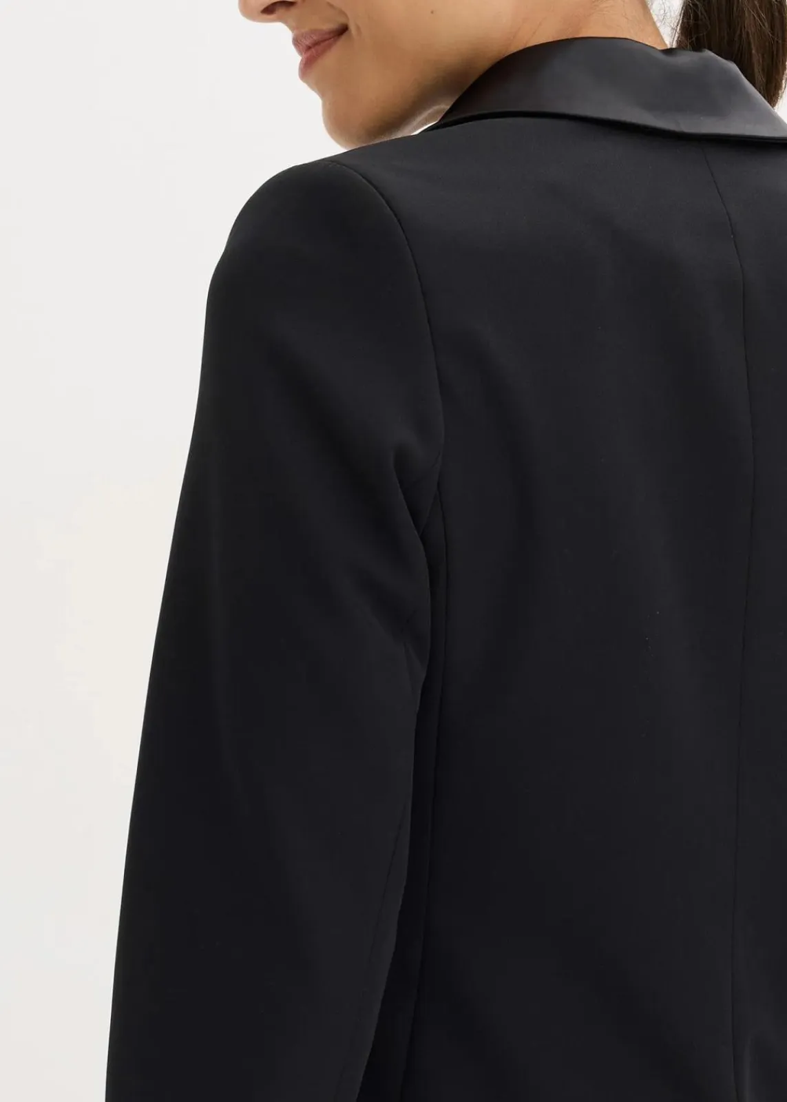 Blazer mit Schmuckknöpfen|bonprix New