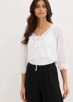 Bluse mit Lochstickerei und Puffärmeln|bonprix Hot