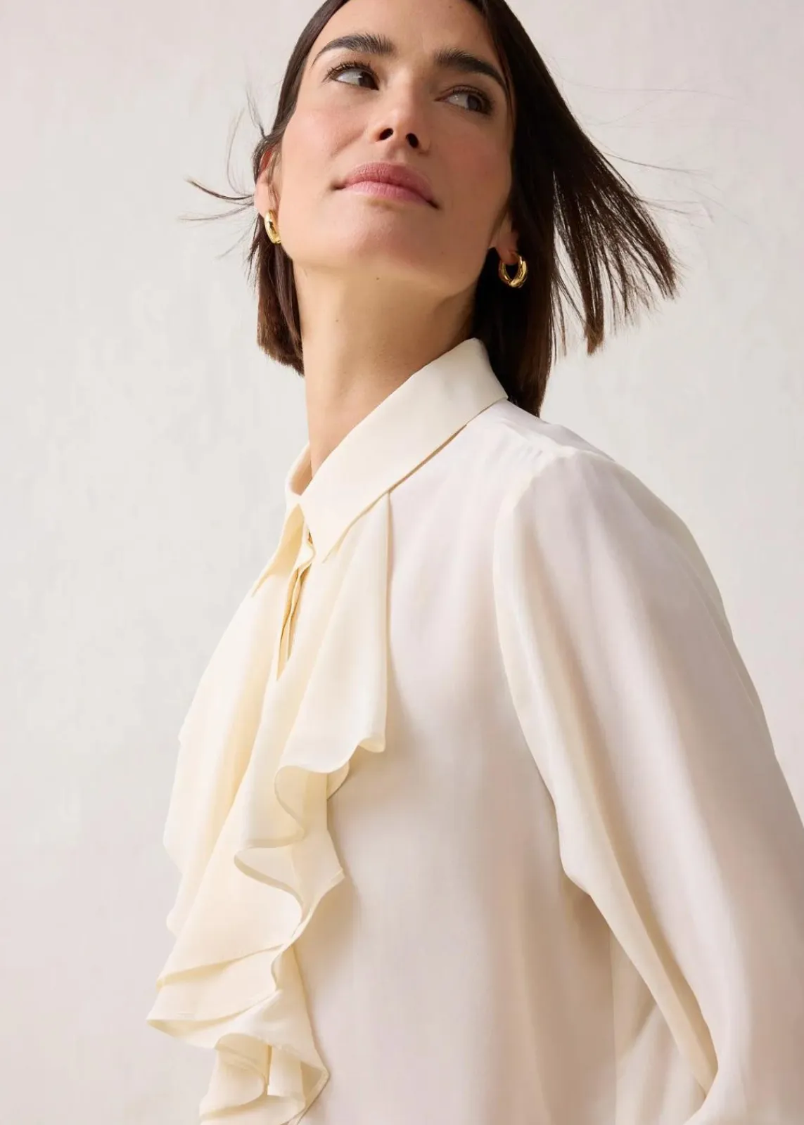 bonprix Bekleidung·Jacken & Mäntel|Premium|Bluse mit Seide naturbeige