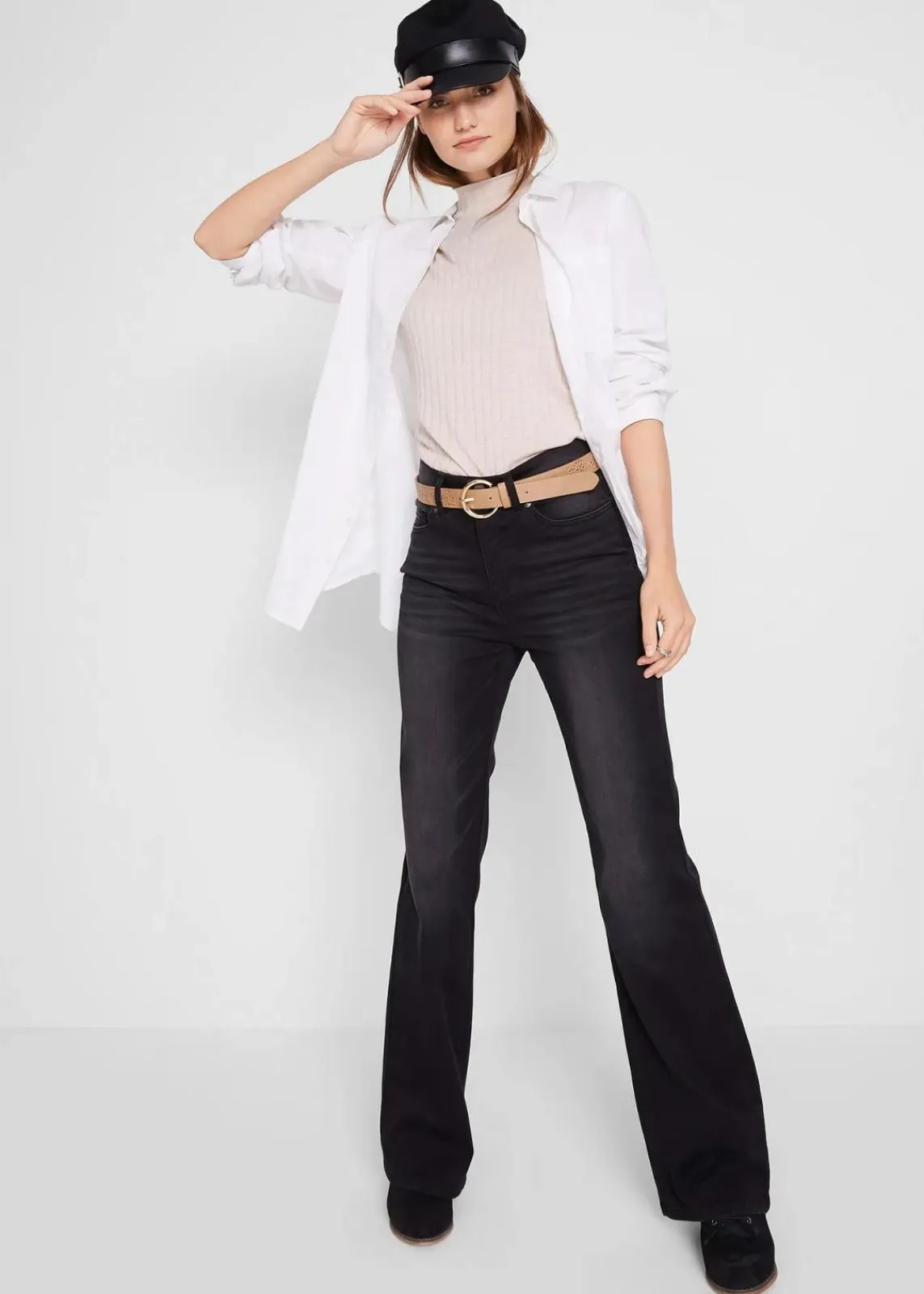 bonprix Bekleidung·Shirts & Tops|Jeans|Bootcut Jeans Mid Waist, Shaping schwarz denim