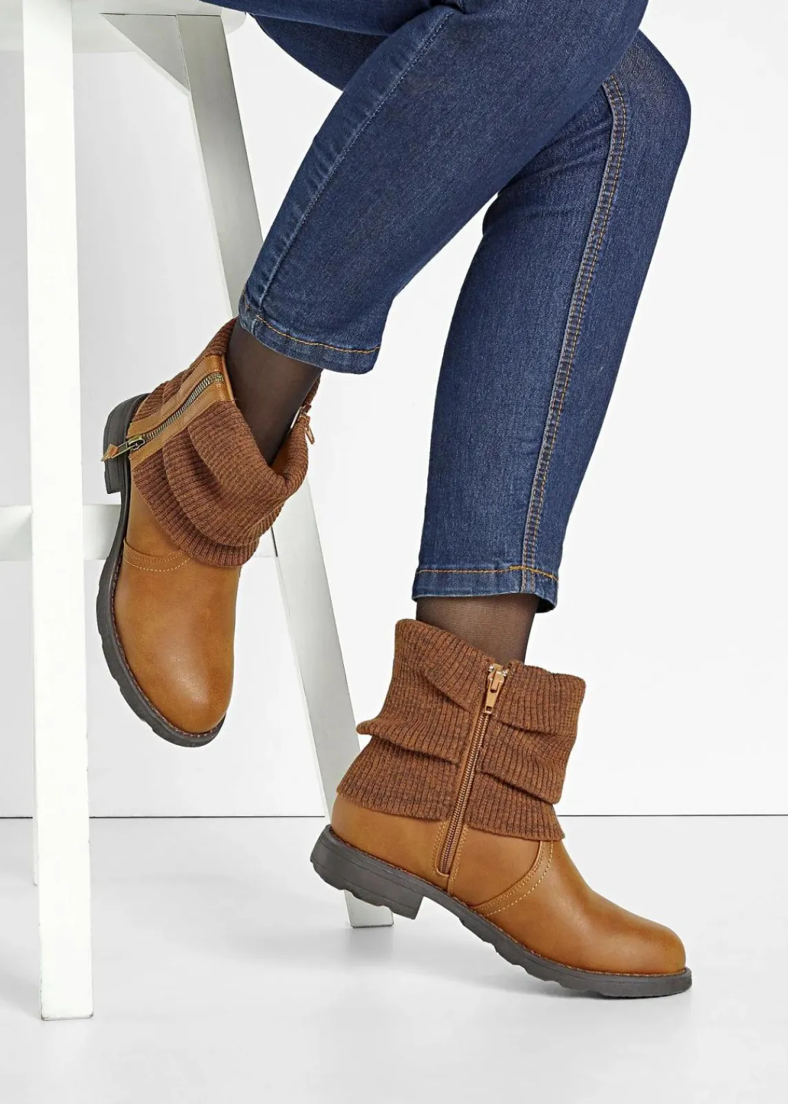 bonprix Schuhe & Accessoires In Spezialgrößen·Schuhe In Übergröße|Boots|Boots mit Strickeinsatz cognac braun