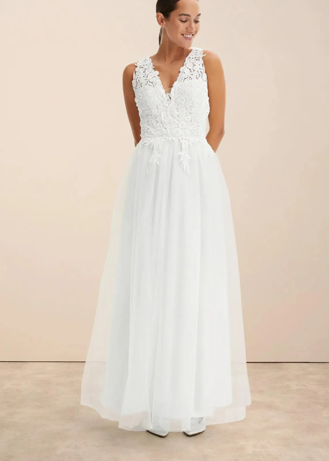 bonprix Kurzgrößen|Bekleidung·Pullover & Strickjacken|Brautkleid aus Tüll und Spitze