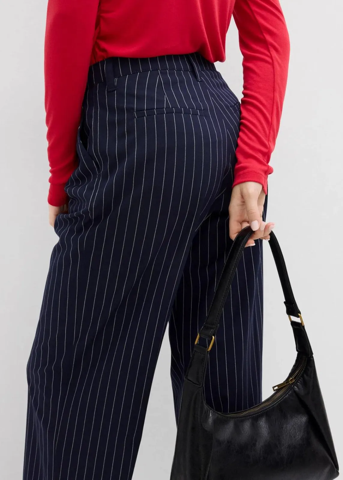 bonprix Bekleidung·Kleider|Zweiteiler & Sets|Bundfaltenhose aus Viskose-Mix dunkelblau/weiß längs gestreift