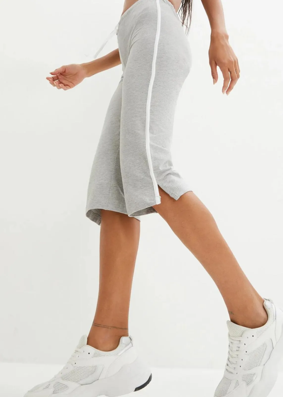 bonprix Basics|Sportbekleidung|Capri-Hose aus Baumwolle mit Stretch (2er Pack) schwarz + hellgrau meliert