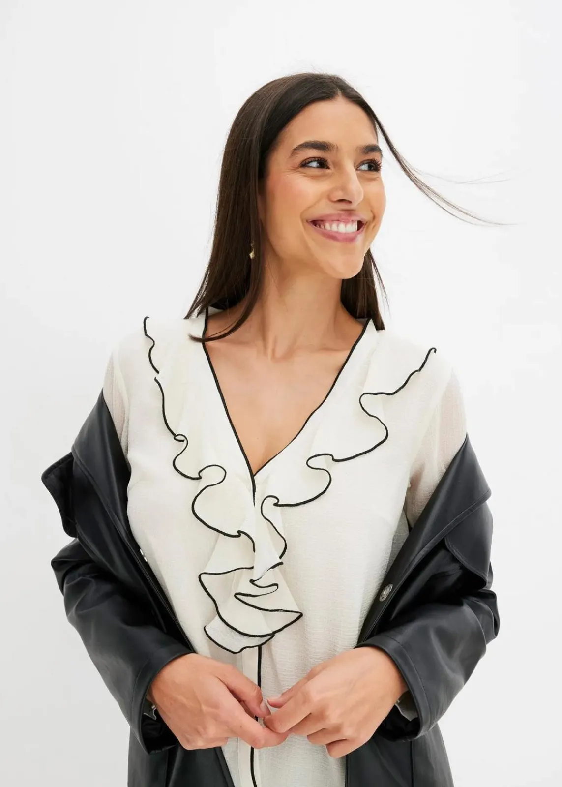 bonprix Bekleidung·Jacken & Mäntel|Blusen & Tuniken|Chiffonbluse wollweiß