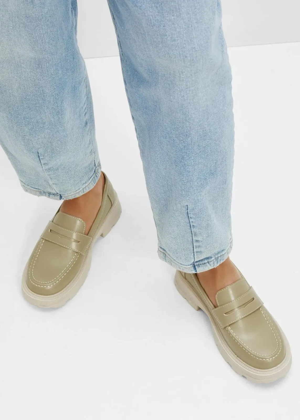 bonprix Sommerschuhe|Loafer|Chunky Loafer mit leichter Sohle rauchkhaki
