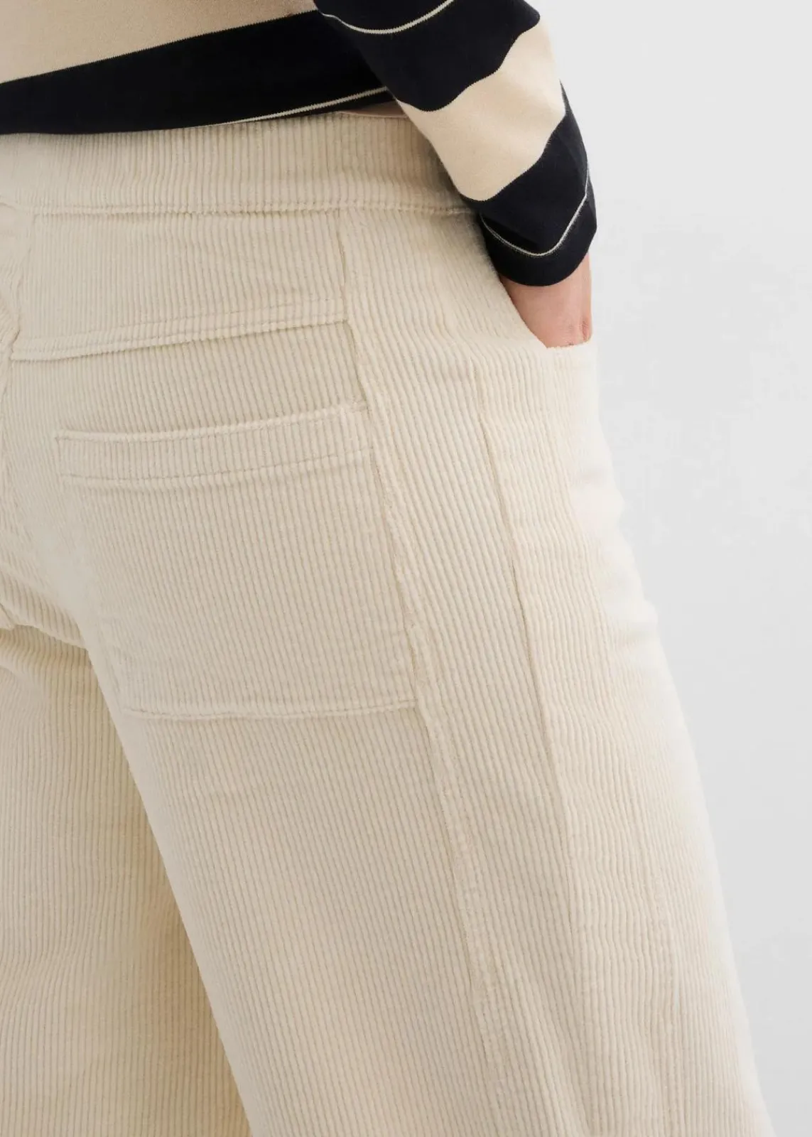 Cordhose in Barellform|bonprix Outlet