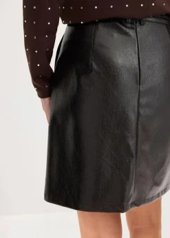 bonprix Bekleidung·Sportbekleidung|Röcke|Faltenrock aus Lacklederimitat dunkelbraun