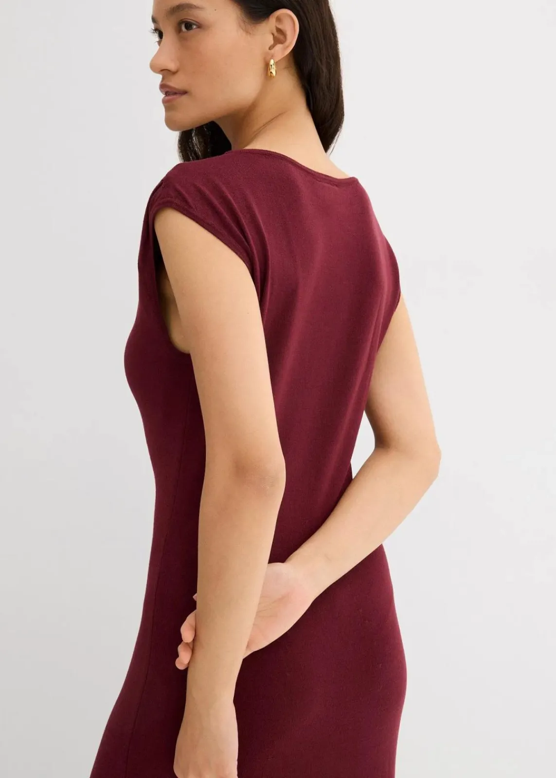 bonprix Bekleidung·Pullover & Strickjacken|Kleider|Feinstrickkleid aus Viskose-Mix ahornrot