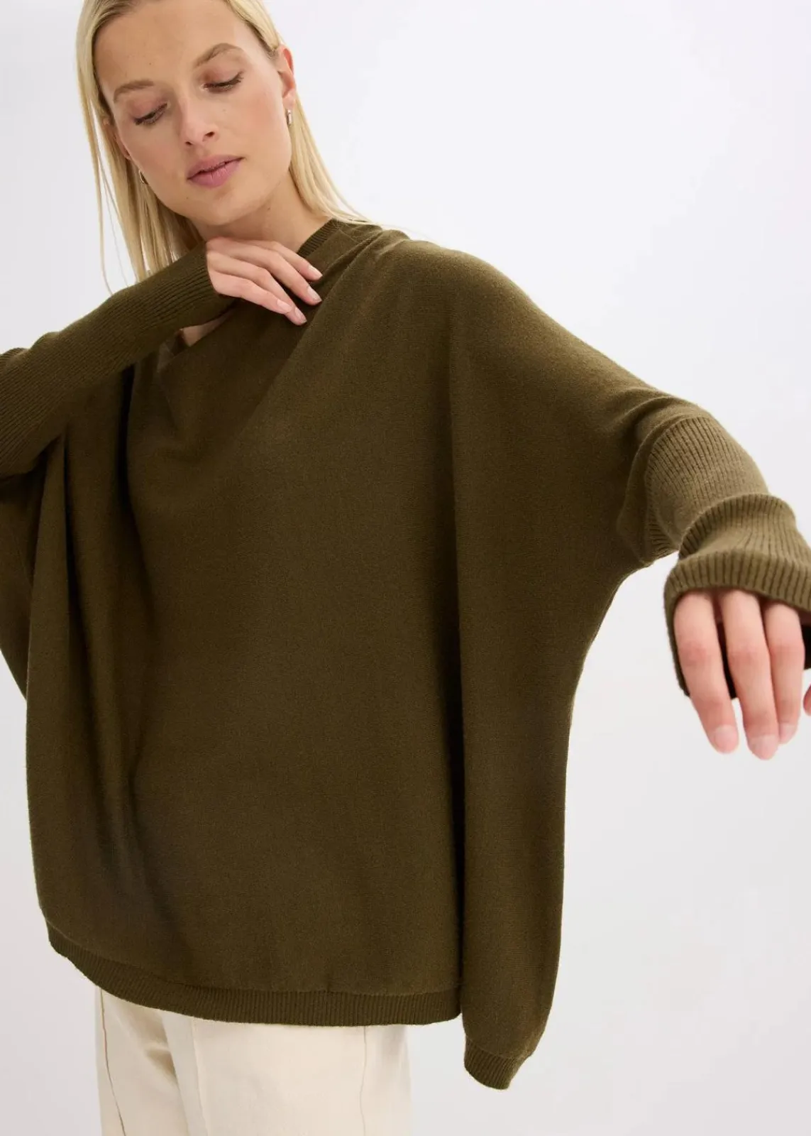 bonprix Bekleidung·Umstandsmode|Bekleidung·Jeans|Feinstrickpullover aus feinem Viskose-Mix erdoliv