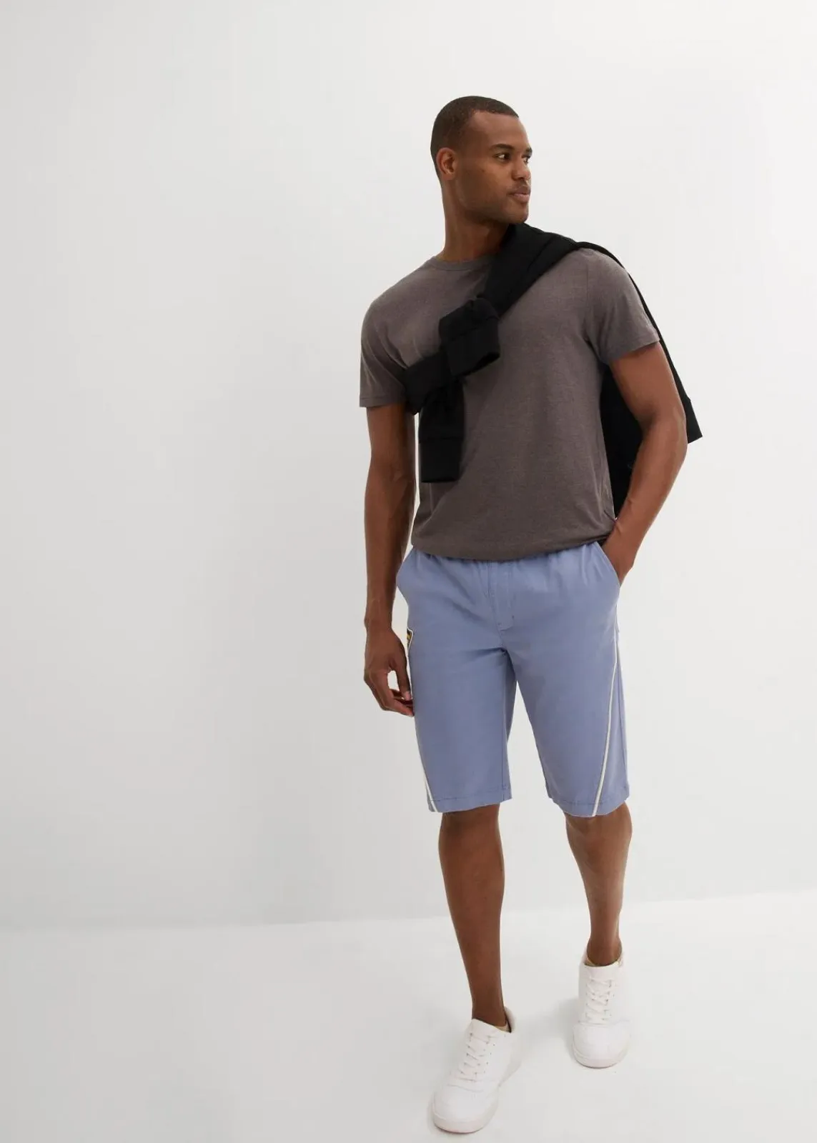 bonprix Hosen|Shorts|Feste Stretch-Schlupfbermuda, Loose Fit mattblau