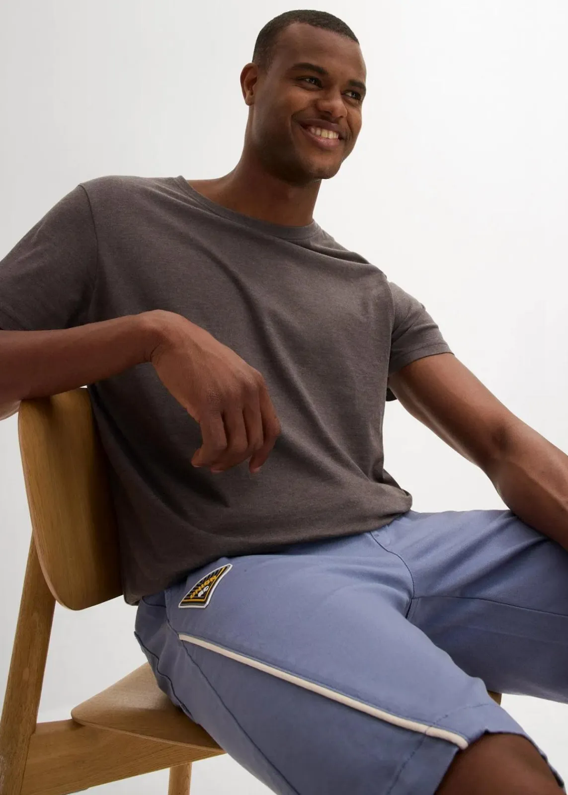 bonprix Hosen|Shorts|Feste Stretch-Schlupfbermuda, Loose Fit mattblau