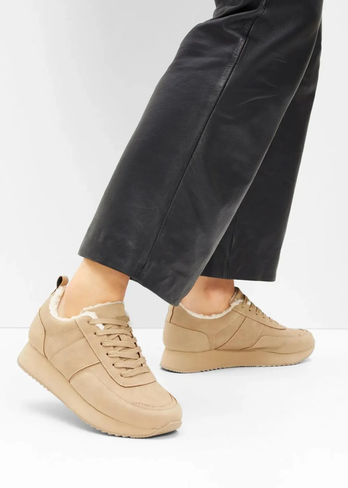 Gefütterte Plateau-Sneaker|bonprix Best