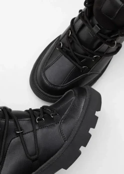 bonprix Gefütterte Winterschuhe|Boots|Gefütterte Schnürboots schwarz