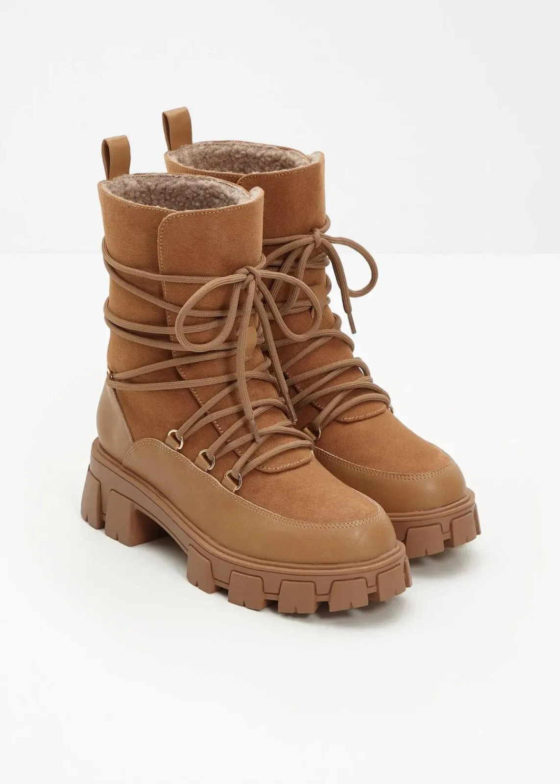 bonprix Gefütterte Winterschuhe|Boots|Gefütterte Schnürboots haselnuss