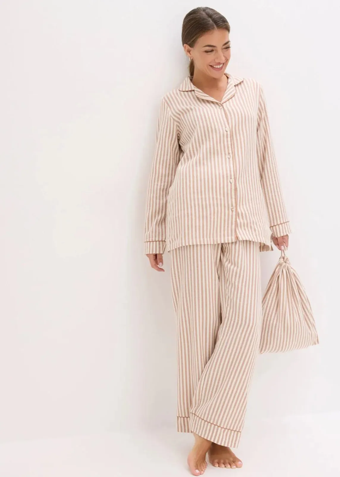 bonprix Nachtwäsche|Wäsche·Nachtwäsche|Gewebter Flanell Pyjama mit Geschenktasche schokosorbet/wollweiß gestreift