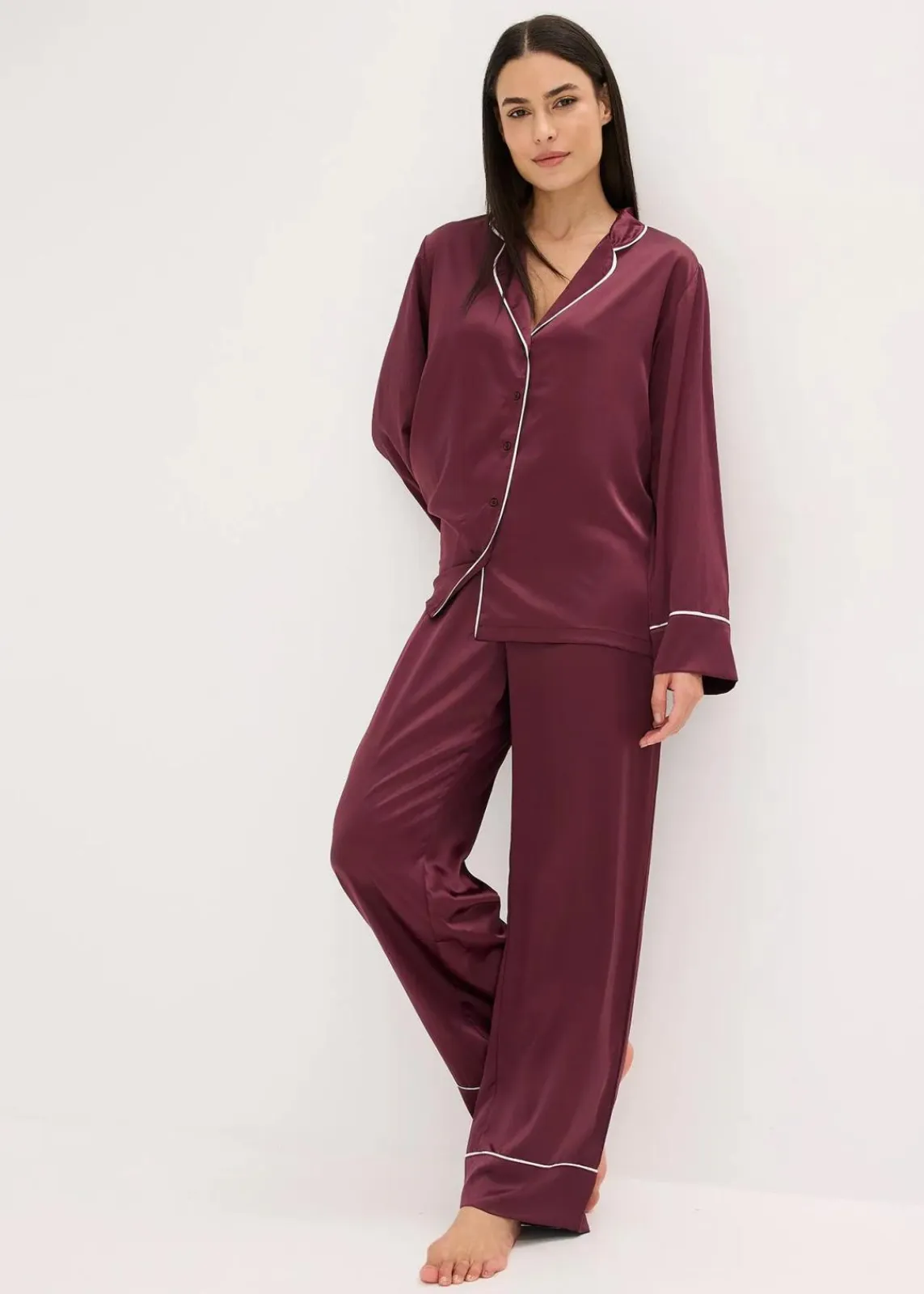 Gewebter Pyjama aus glänzendem Satin|bonprix Online