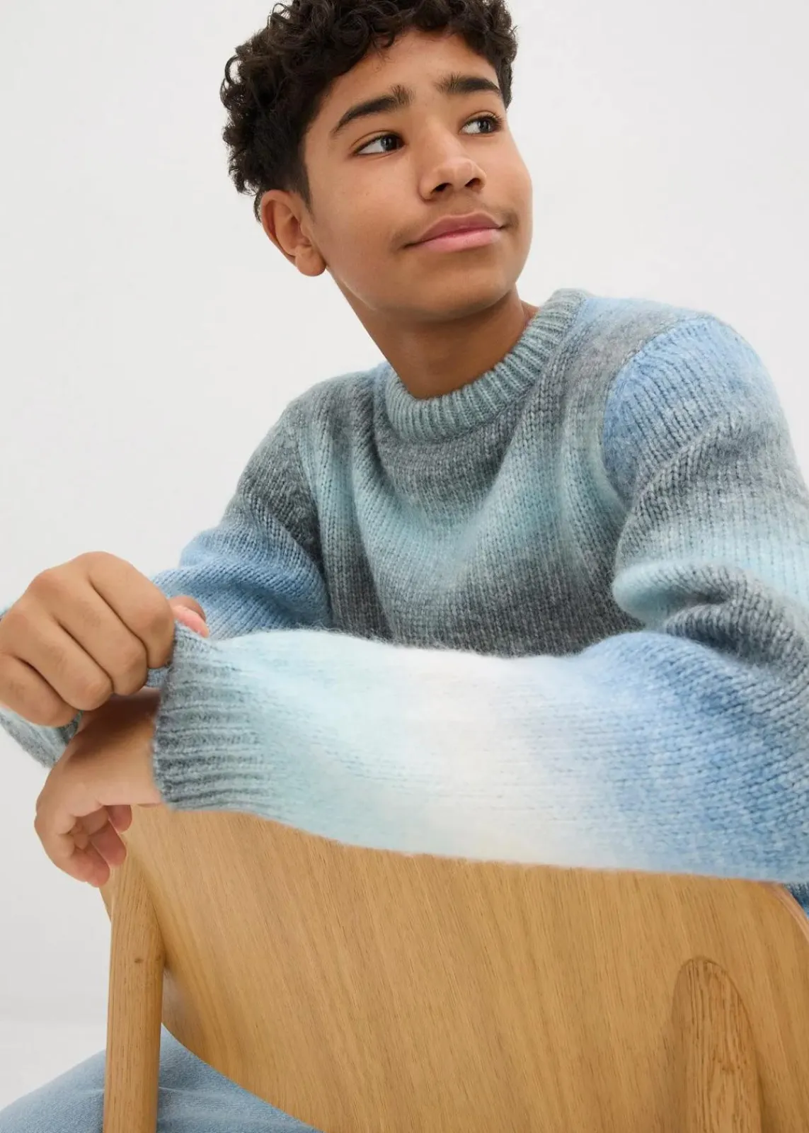 bonprix Jungen 9-16 Jahre·Bademode|Jungen 9-16 Jahre·Sweat & Strick|Grobstrick-Pullover mit Farbverlauf grau meliert/hellblau/blau/wollweiß