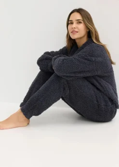 Hausanzug aus weichem Material|bonprix Hot