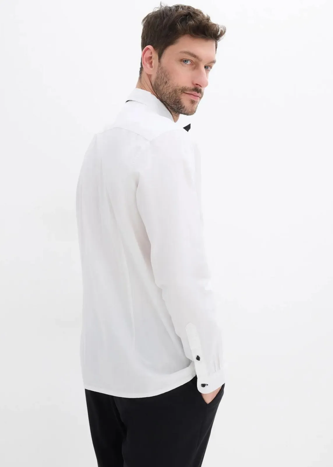 bonprix Große Größen|Anzüge & Sakkos|Hemd und Fliege (2-tlg.Set) aus reiner Bio-Baumwolle, Regular Fit weiß