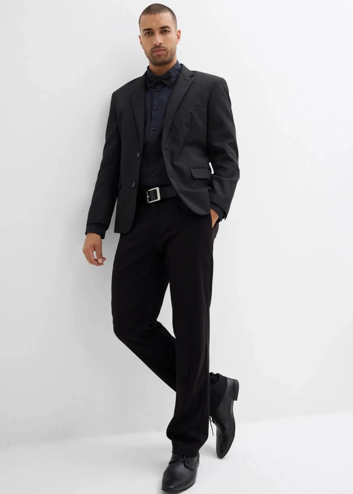 bonprix Hemden|Anzüge & Sakkos|Hemd und Fliege (2-tlg.Set) aus reiner Bio-Baumwolle, Regular Fit schwarz