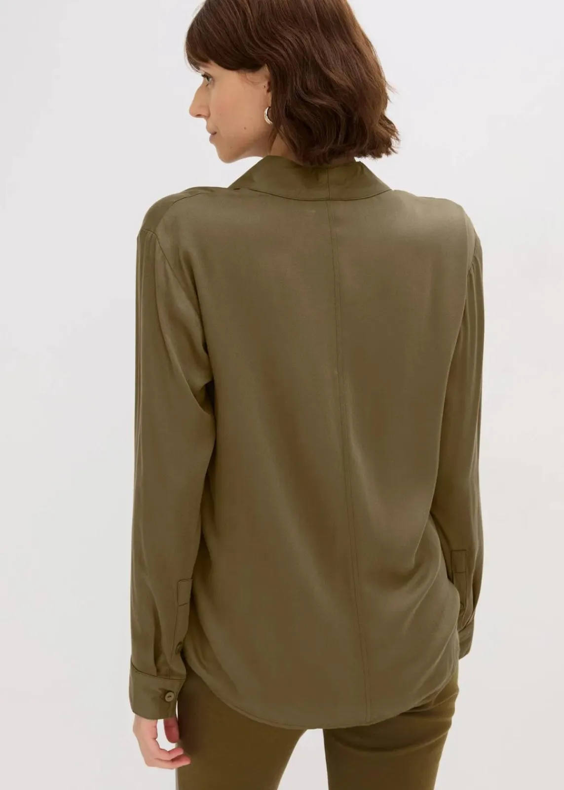 bonprix Bekleidung·Jacken & Mäntel|Blusen & Tuniken|Hemdbluse aus fließendem Satin erdoliv