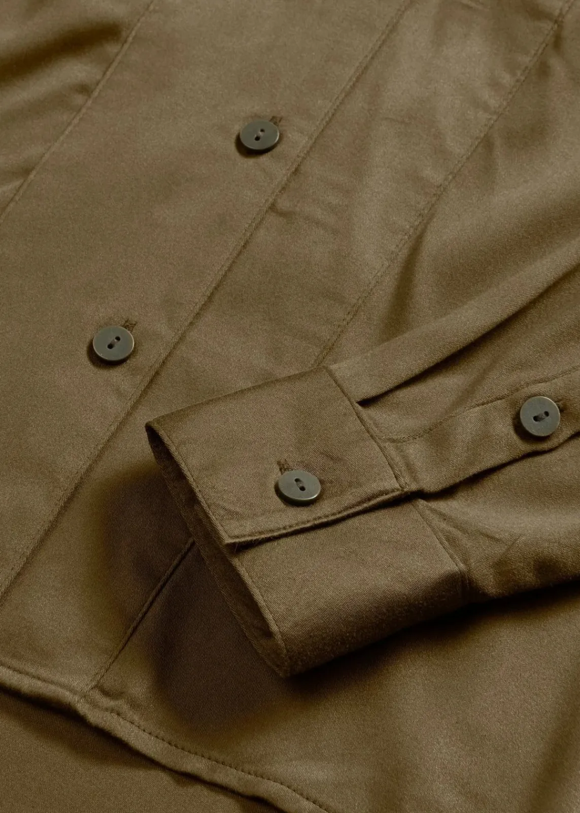 bonprix Bekleidung·Jacken & Mäntel|Blusen & Tuniken|Hemdbluse aus fließendem Satin erdoliv