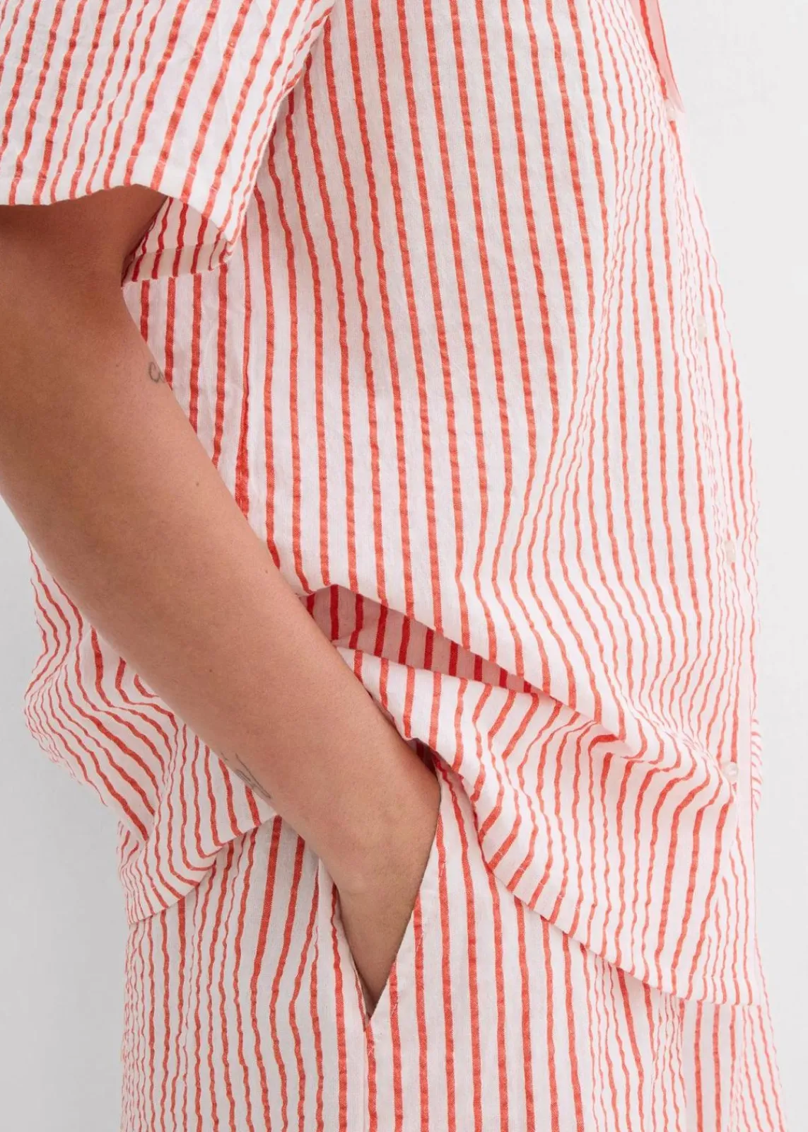 bonprix Bekleidung·Jacken & Mäntel|Zweiteiler & Sets|Hemdbluse aus reiner Baumwolle wollweiß/mohnrot gestreift