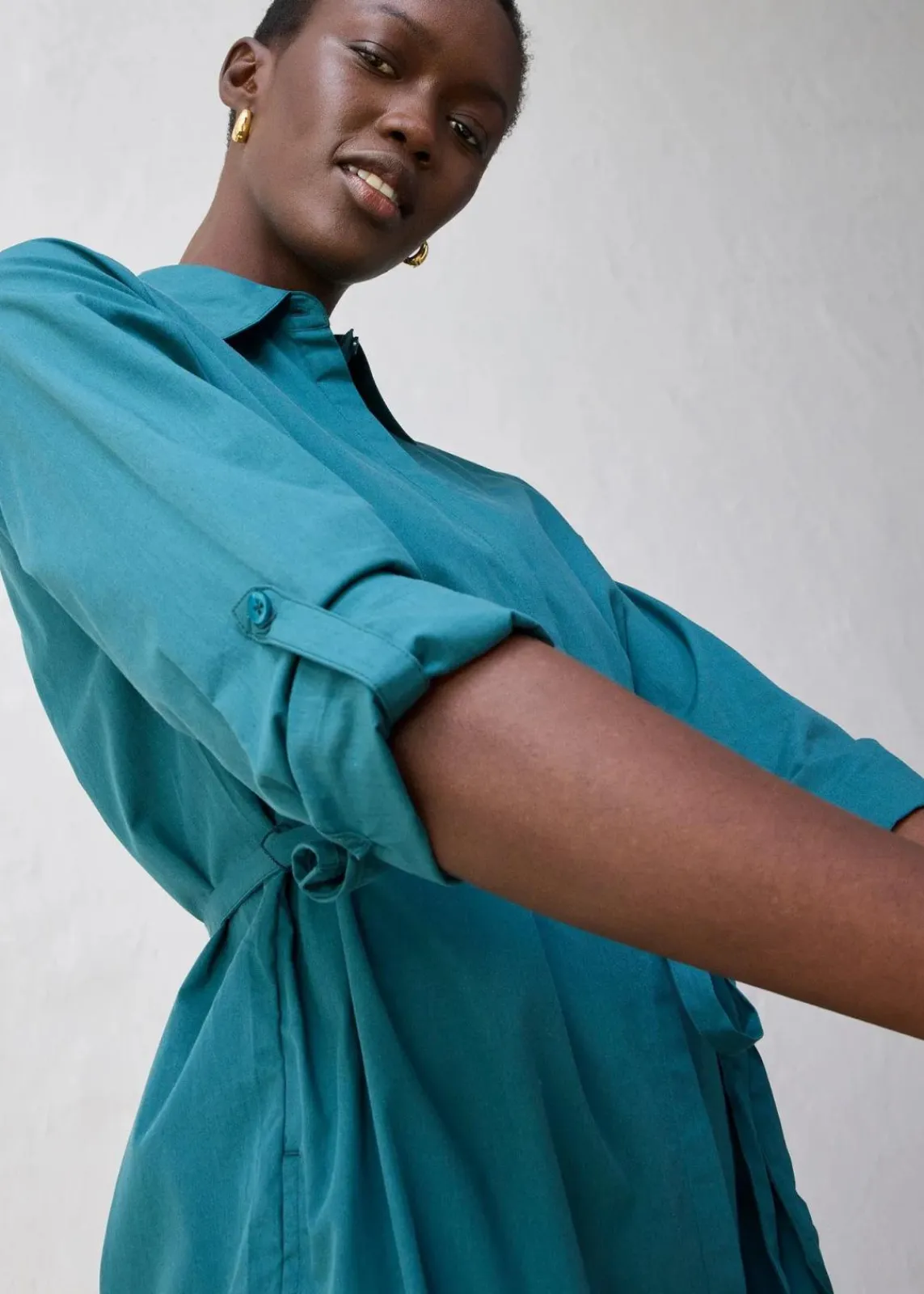 bonprix Kleider|Bekleidung·Pullover & Strickjacken|Hemdblusenkleid mit Seidenanteil pfeffergrün