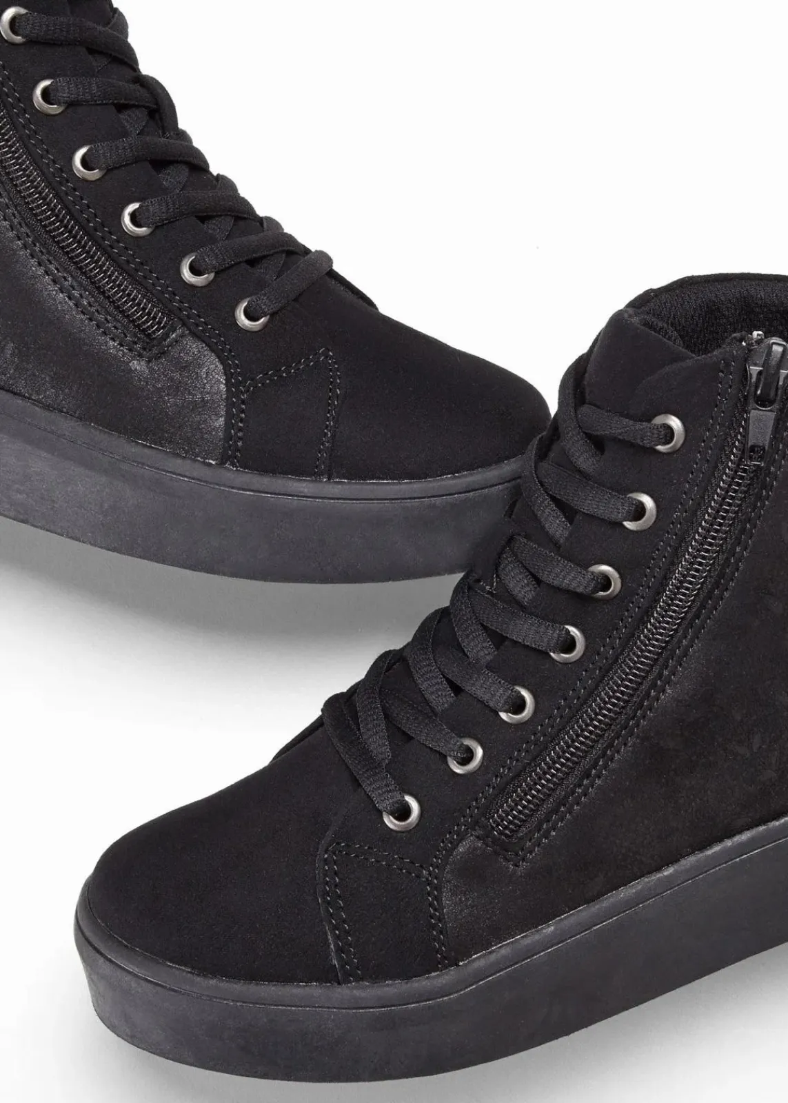 High-Top-Sneaker mit Plateau-Sohle|bonprix Sale