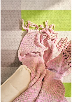 hochwertige Kuscheldecke mit Fransen|bonprix Online