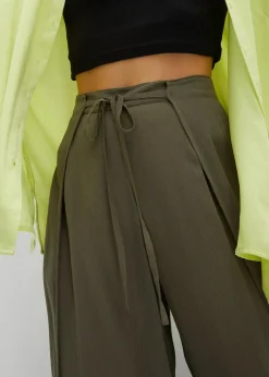 bonprix Bekleidung·Kleider|Hosen|Hose aus fließender Viskose schlammgrün