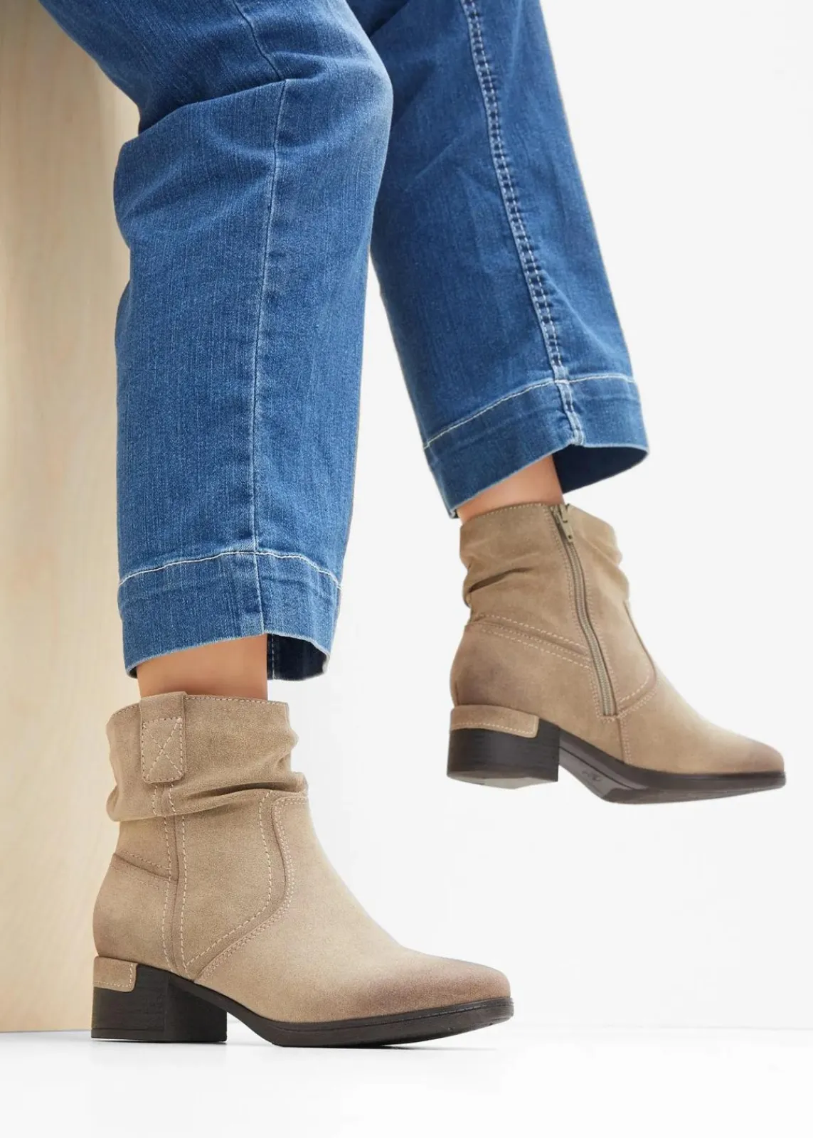 Cowboy Stiefelette in bequemer Weite|Jana Sale