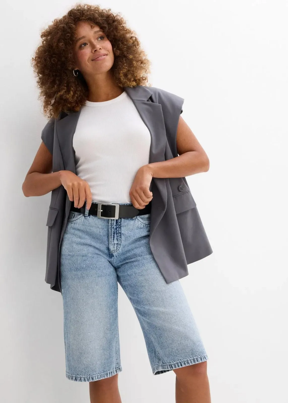 bonprix Jeans|Shorts|Jeans-Bermuda Mid Waist, Low Stretch eisblau denim used