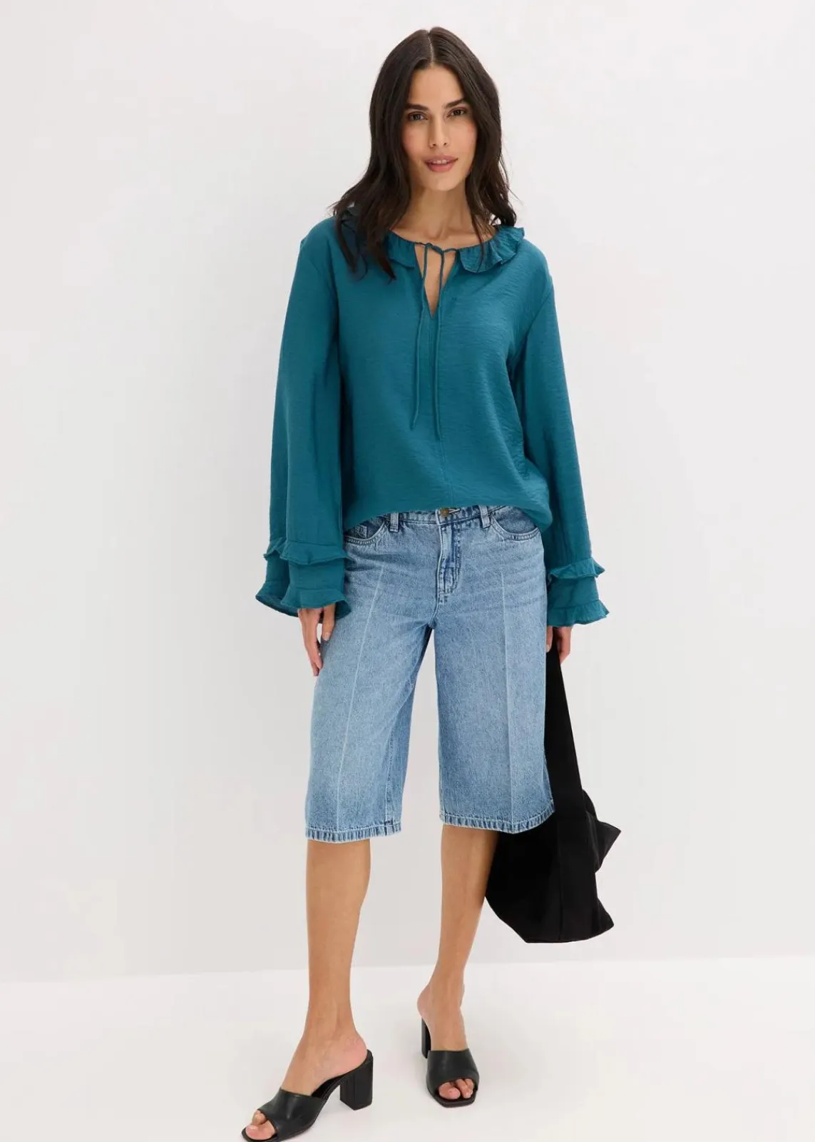 bonprix Bekleidung·Outdoorbekleidung|Bekleidung·Shirts & Tops|Jeans-Bermuda Mid Waist, Low Stretch blau denim used