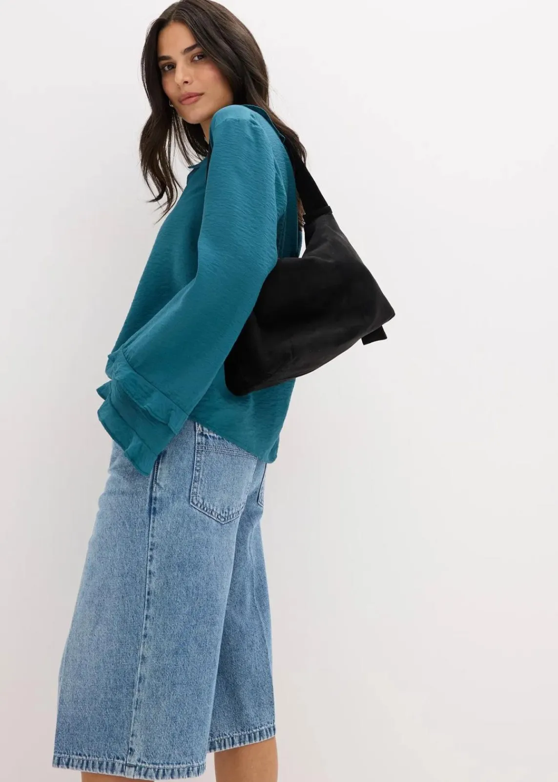 bonprix Bekleidung·Outdoorbekleidung|Bekleidung·Shirts & Tops|Jeans-Bermuda Mid Waist, Low Stretch blau denim used