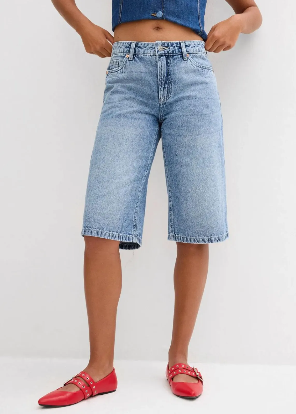 bonprix Bekleidung·Outdoorbekleidung|Bekleidung·Shirts & Tops|Jeans-Bermuda Mid Waist, Low Stretch blau denim used