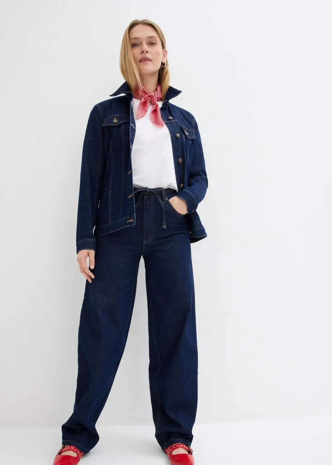 Jeansjacke, tailliert, mit Baumwolle|bonprix Online