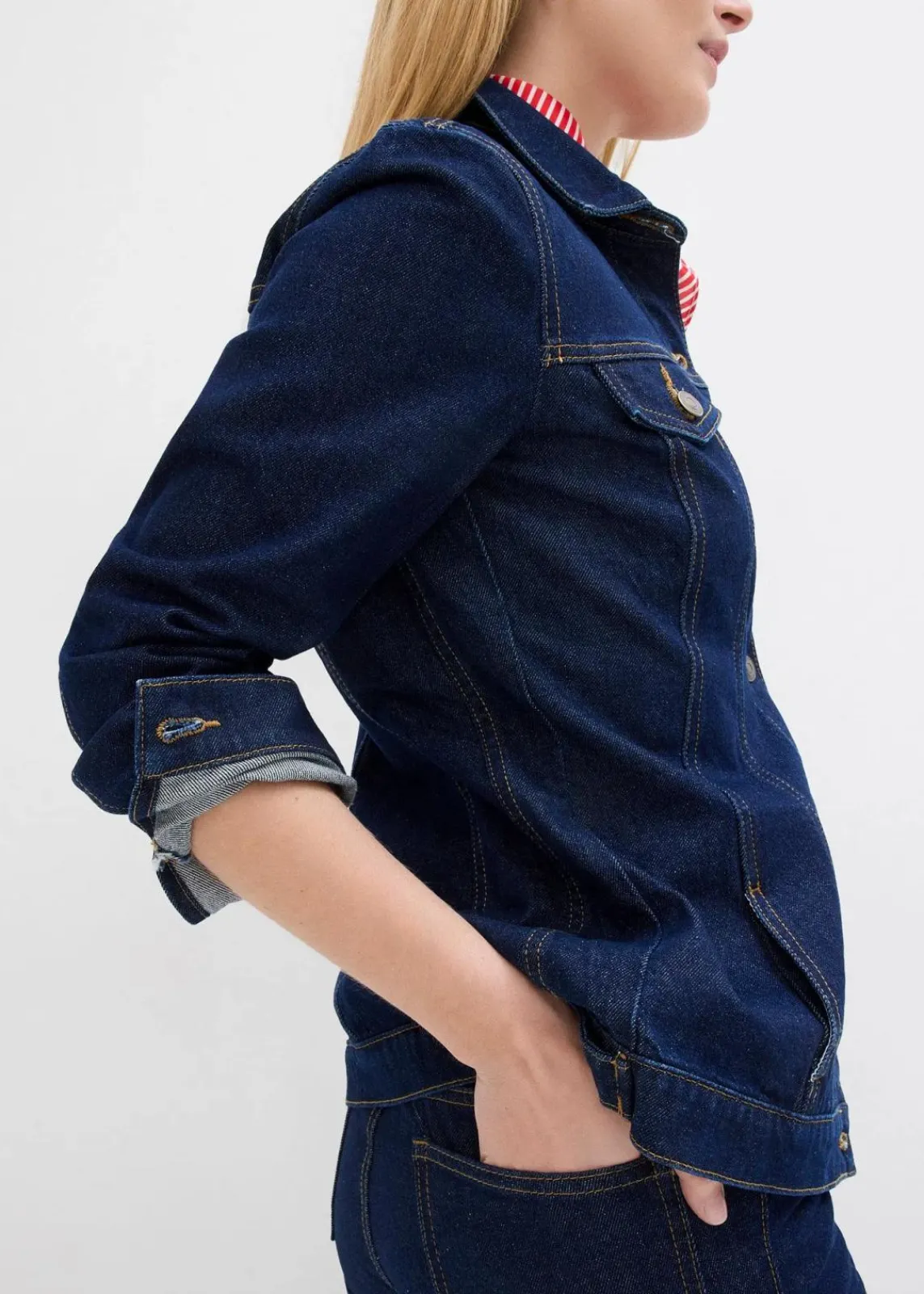 Jeansjacke, tailliert, mit Baumwolle|bonprix Online