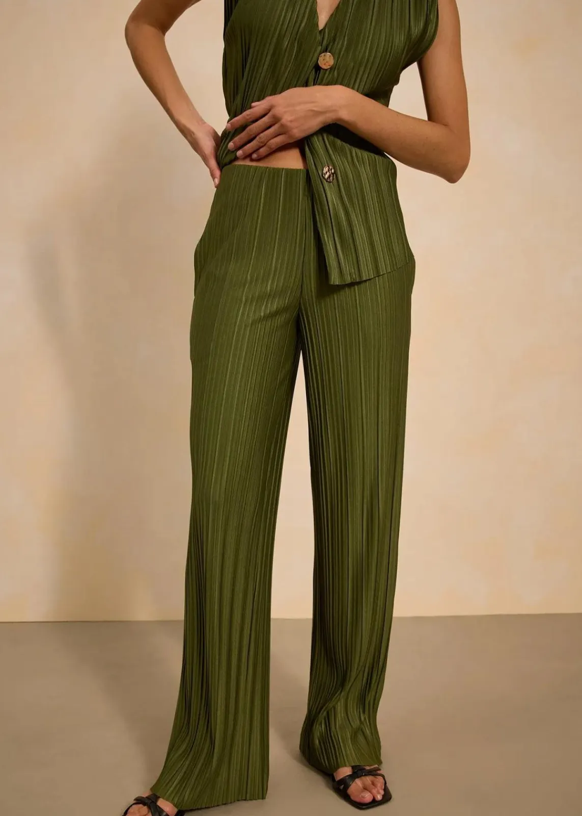 bonprix Bekleidung·Kleider|Hosen|Jersey-Hose mit Plissee dunkelkhaki